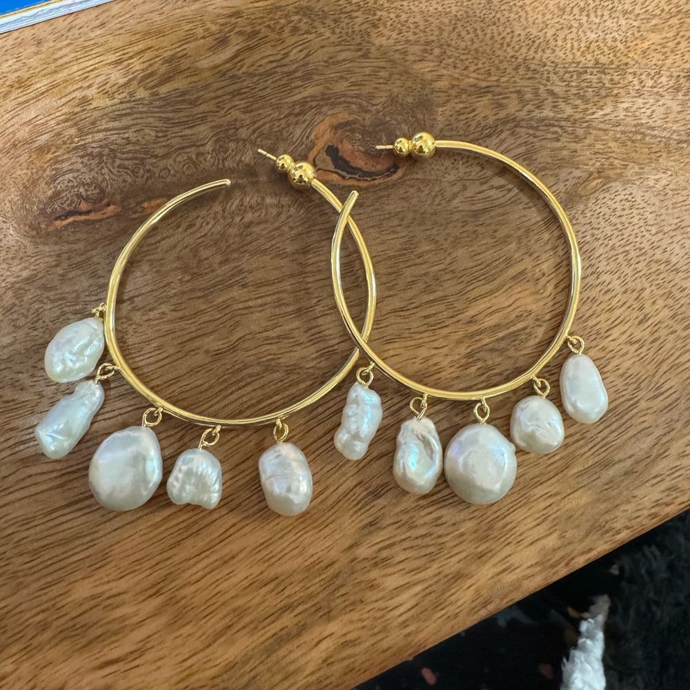 Cult Gaia Elka Freshwater Baroque Pearl Hoop Earrings NWOT